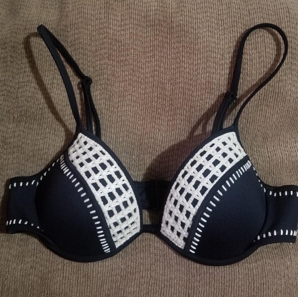 Victoria's Secret Bra Bikini top 34B very Sexy - Picture 2 of 7